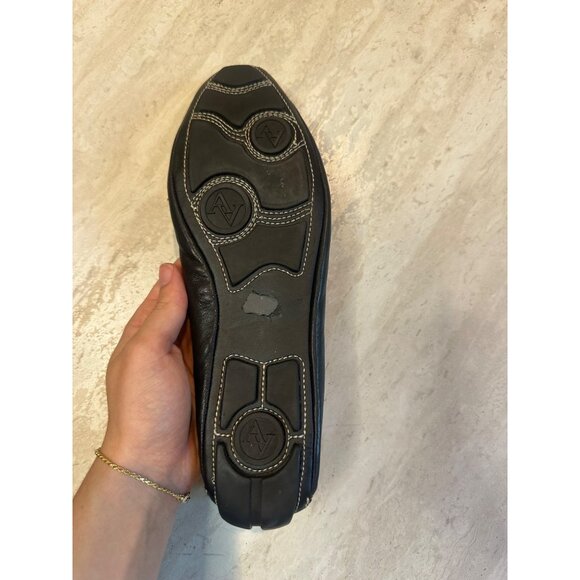 Adrienne Vittadini Black Leather Womens Flats 8M With Floral Toe Detail - Picture 8 of 11